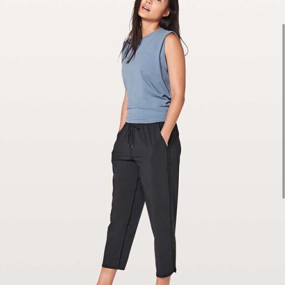 Lululemon Keep It Classic Crop Pant Black - Picture 8 of 13